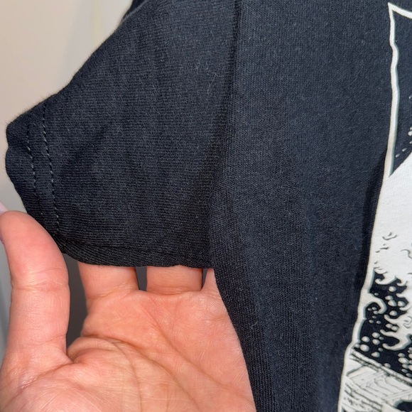 Riot Society - Unisex Black Japanese Print Short Sleeve Shirt size Small - Picture 5 of 8